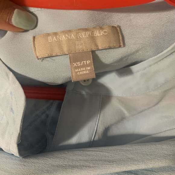 Banana Republic 100% silk women’s blouse - Picture 3 of 4